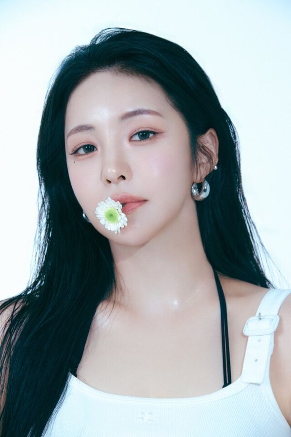 그룹 브레이브걸스의 한 멤버로 활동했던 가수 남유정이 이번 8월 중 첫 솔로 앨범을 선보일 예정이다. 온라인 캡쳐