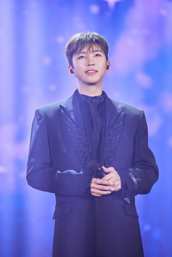 가수 임영웅의 데뷔 10주년을 맞이하여 팬클럽 '영웅시대 통영'이 지역사회에 특별한 기부를 진행했다. 온라인 캡쳐