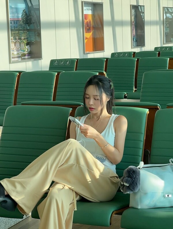 인플루언서 이솔이는 최근 자신의 일상 속 자연스러운 모습을 통해 건강에 대한 메시지를 전했다. 온라인 캡쳐